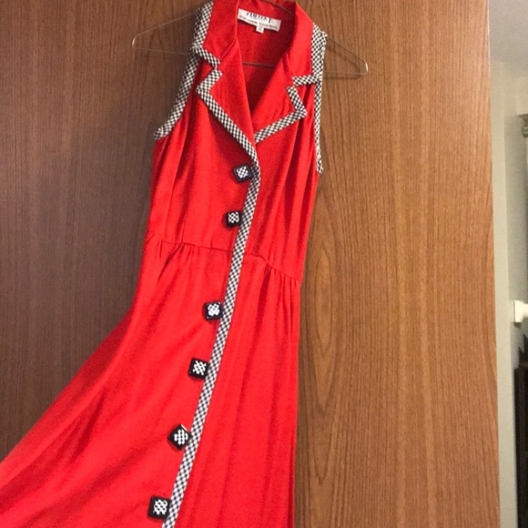 Dresses & Skirts - Stunning Vintage 80s Red Dress- Fits size 4/6